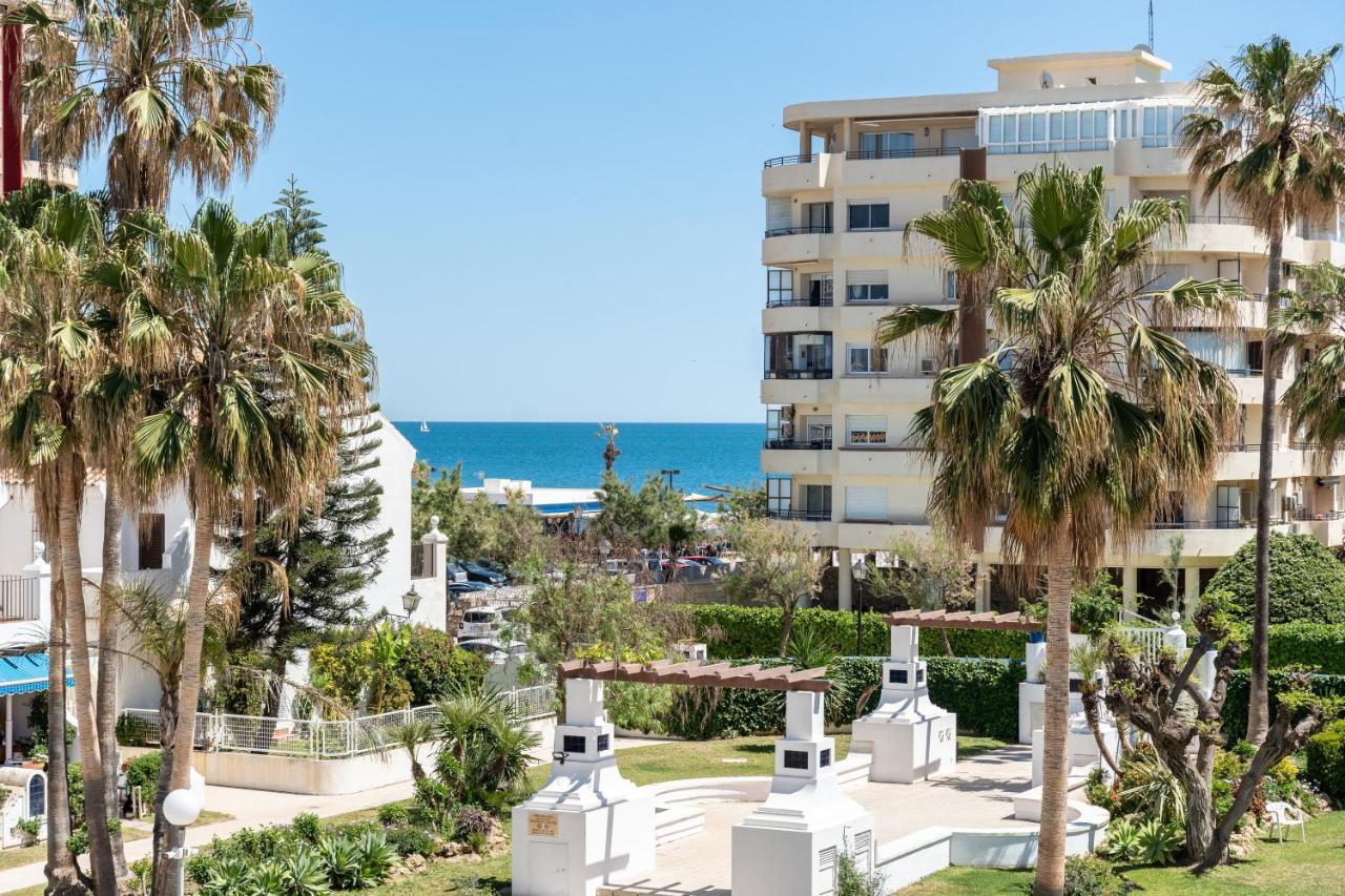 Townhouse Beachside Фуэнхирола Экстерьер фото
